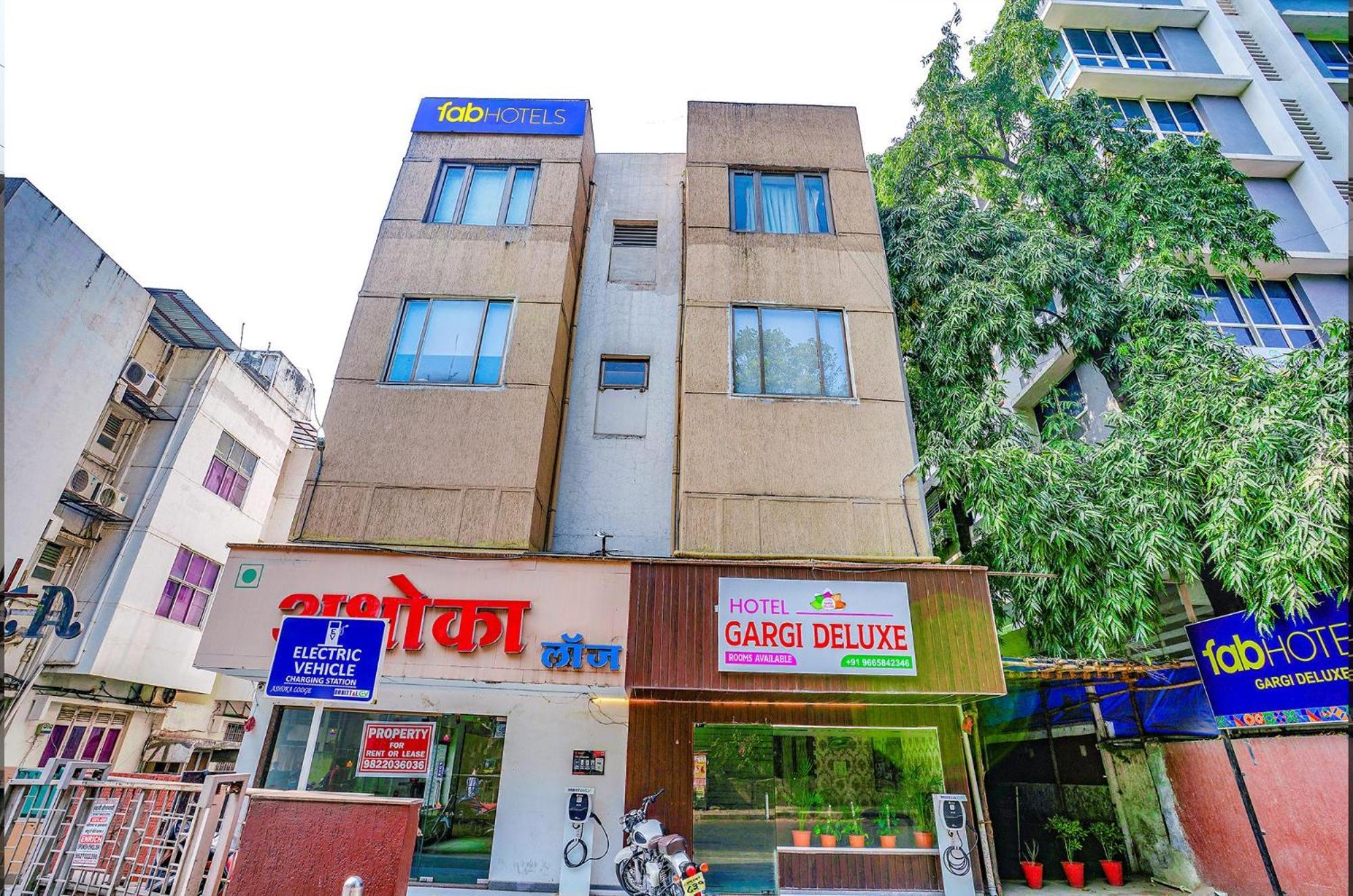 Hotel Gargi Deluxe Pune Exterior foto